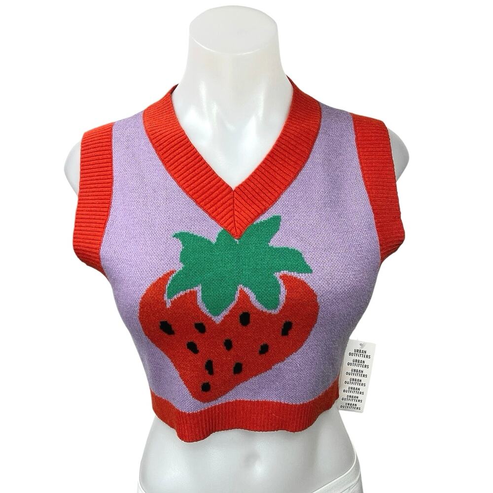 NEW Urban Outfitters Purple Red Strawberry Sleeveless Crop Sweater Vest Top Sz M